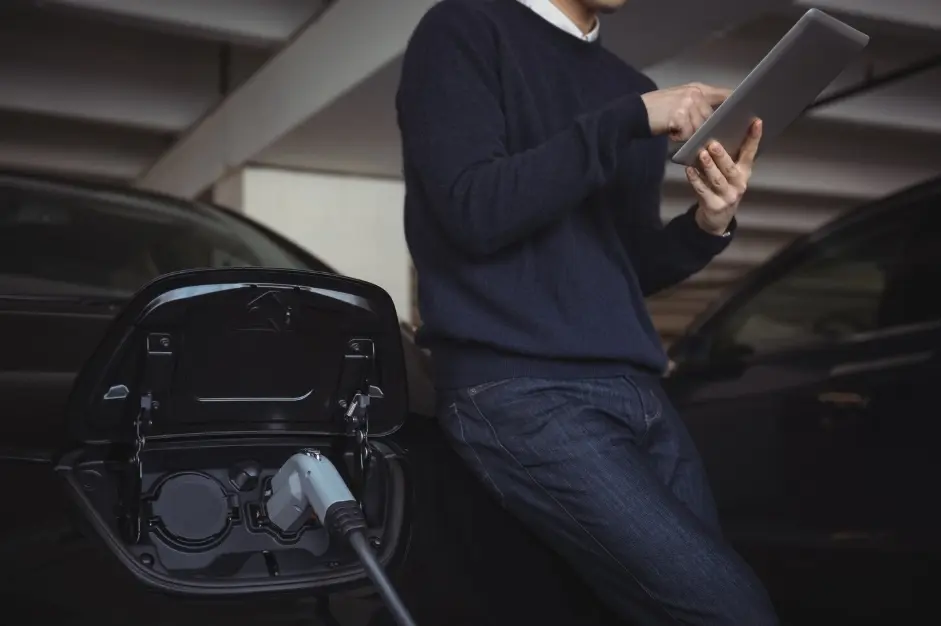 do the driving modes in cadillac lyriq offer different ranges or battery usages